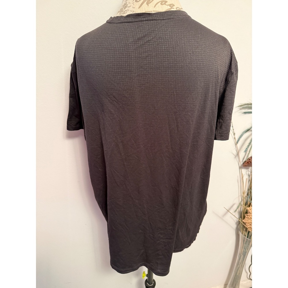 lululemon athletica Black Short Sleeve Tee